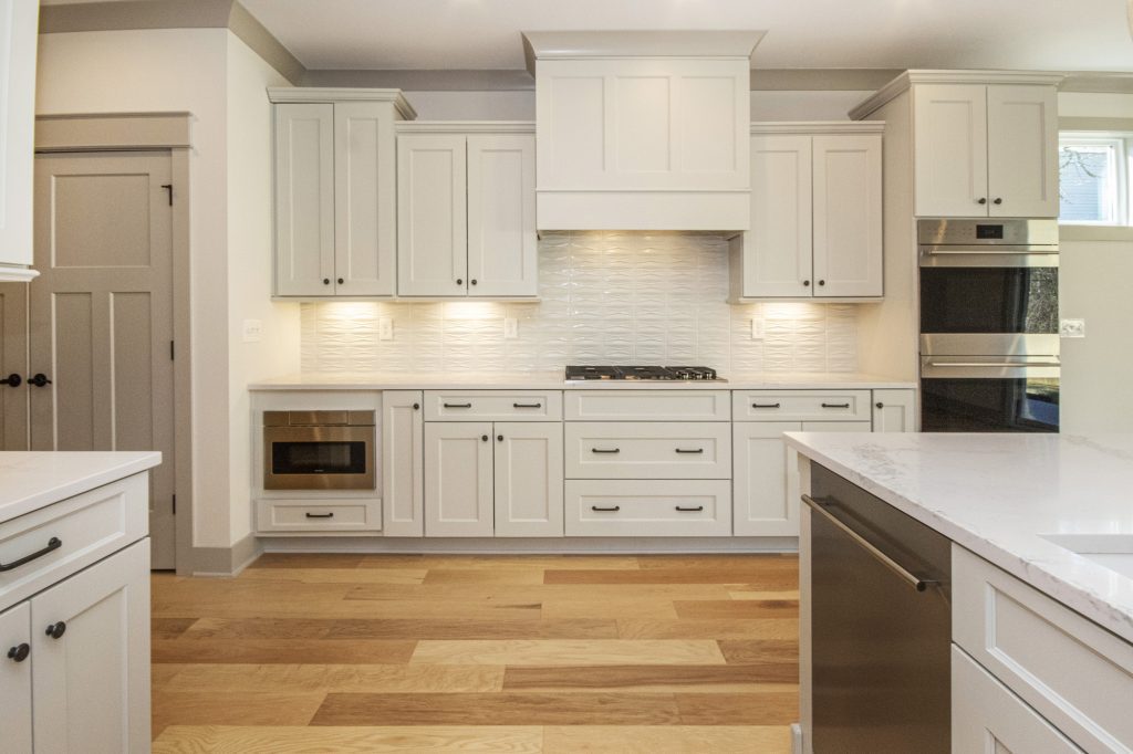 Image #19 for Admiral