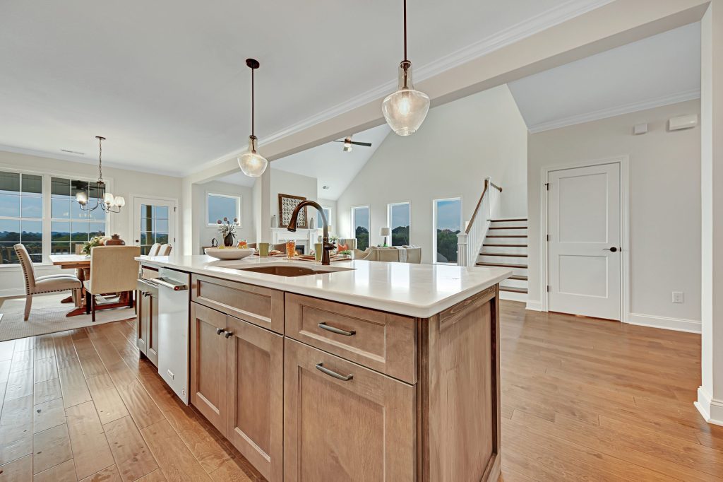 Image #14 for Martin